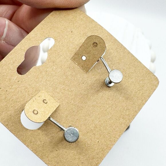 Vtg Sterling Silver Black Fire Opal Glass Cabochon Screw Back Earrings Victorian - Picture 8 of 10